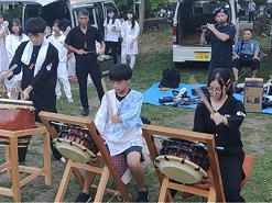 私は片岡神社太鼓保存会に鉦で参加