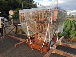 この神輿は今年で最後とのことです
