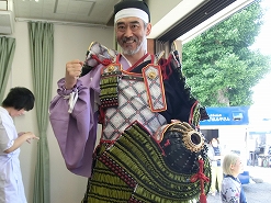 鎌倉もののふ隊の協力のもと行われる
