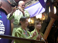 囃子の練習と3日間の祭礼の取材です
