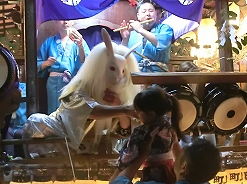 中野の囃子では踊りが必要不可欠です